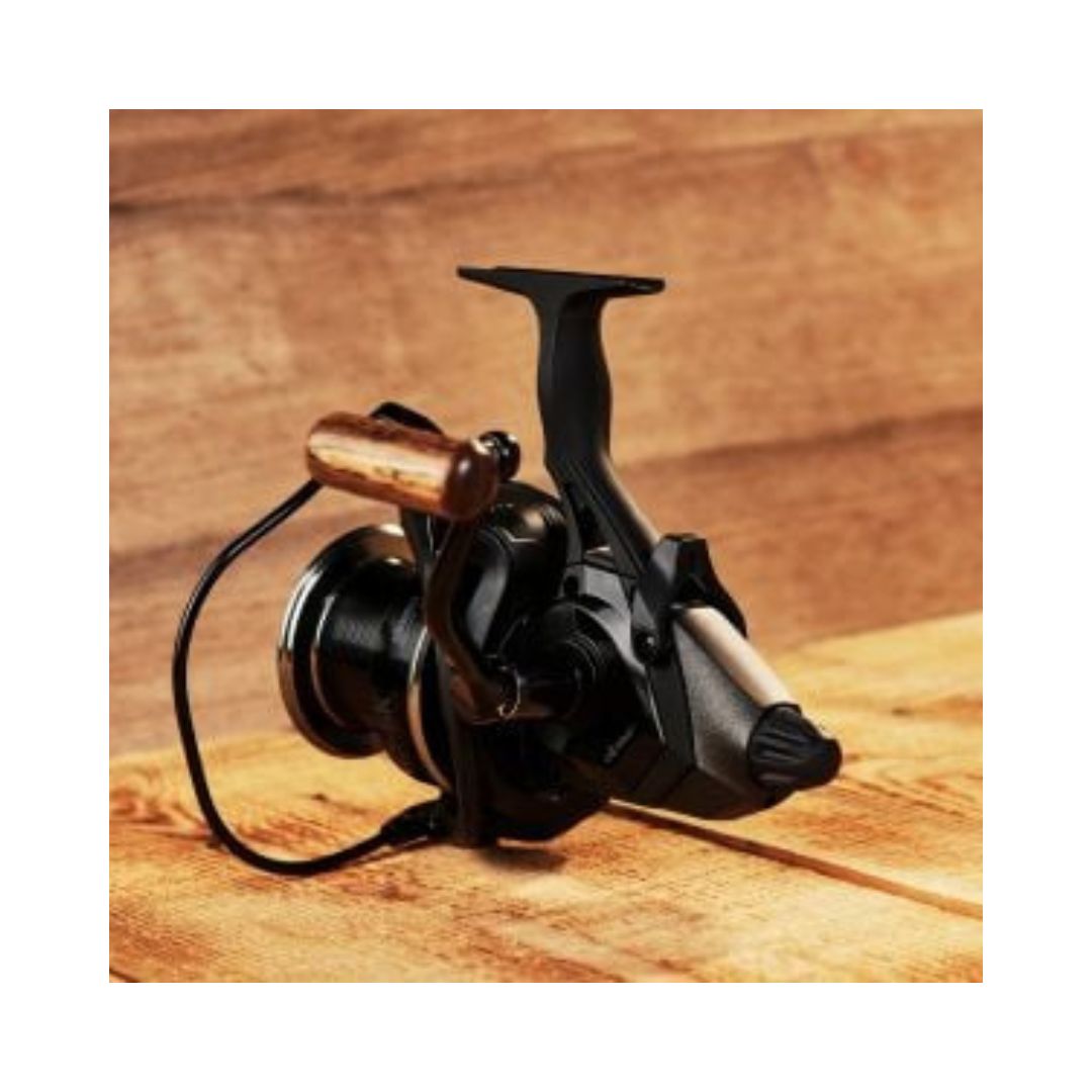 OKUMA LS-8K BIG PIT BAITFEEDER REEL