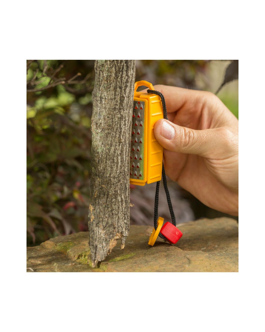 SMITH'S PACKPAL TINDER MAKER WITH FIRE STARTER
